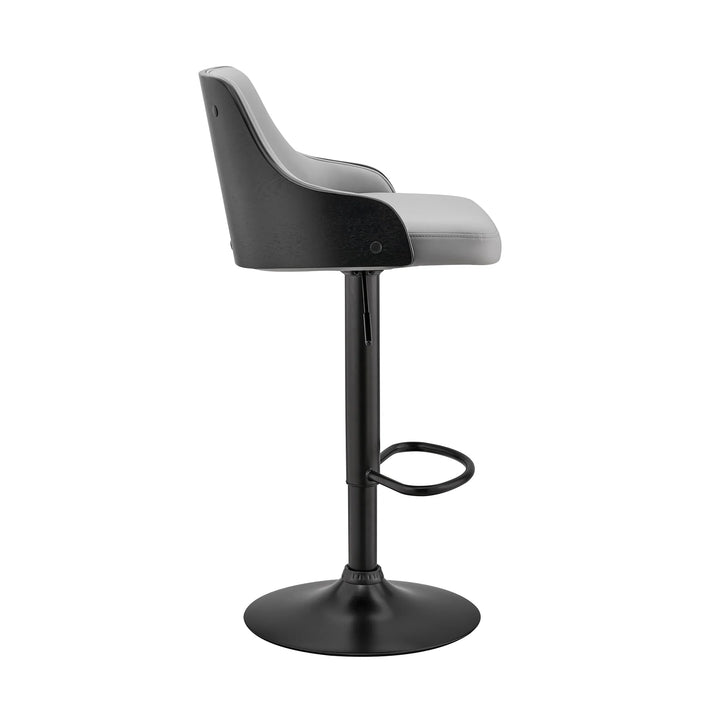 Asher Barstool