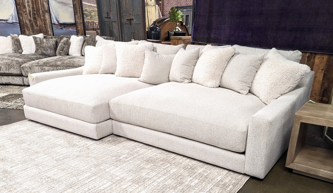 John Michael Design 7900 Series aka the "Gigantor"