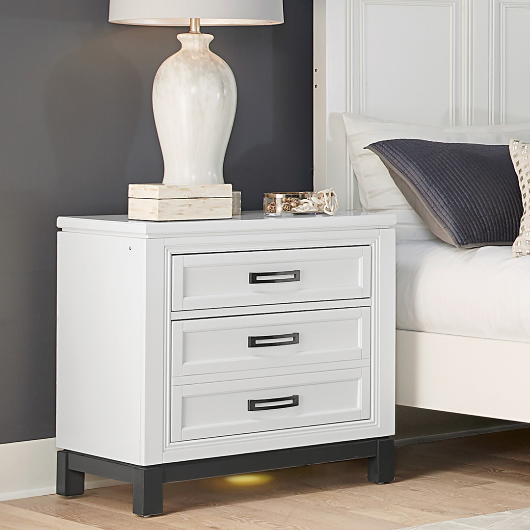 Hyde Park 3 Drawer Nightstand