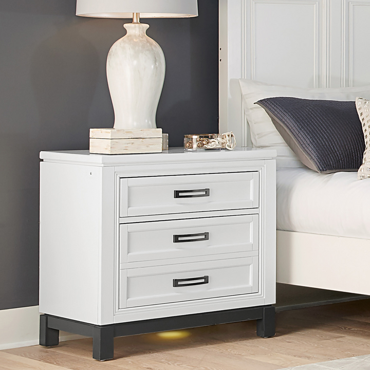 Hyde Park 3 Drawer Nightstand