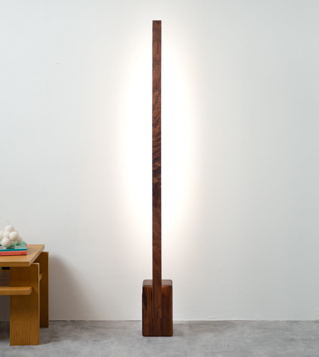 Column Hardwood Floor Lamp