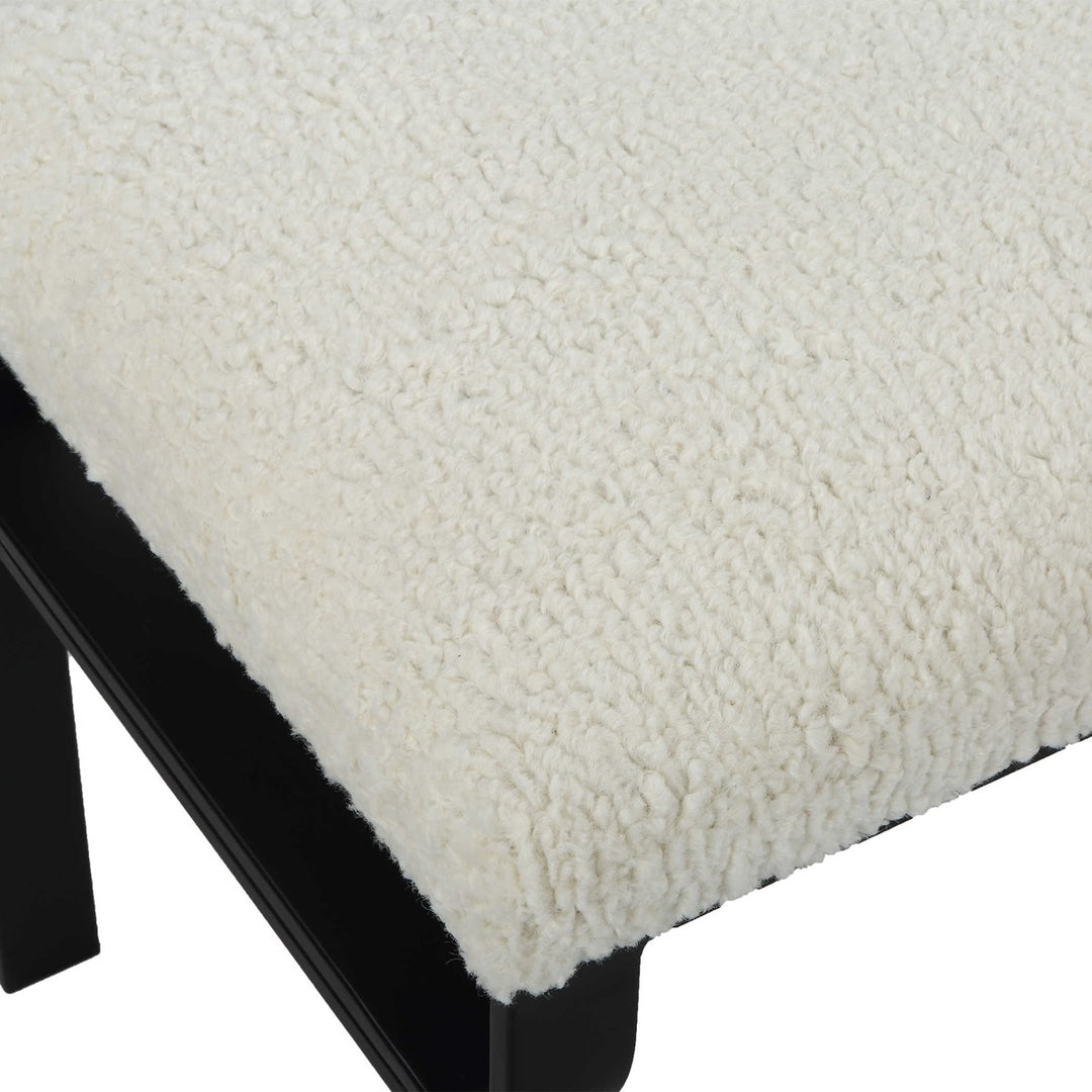 Diverge Small Bench