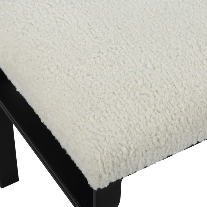 Diverge Small Bench