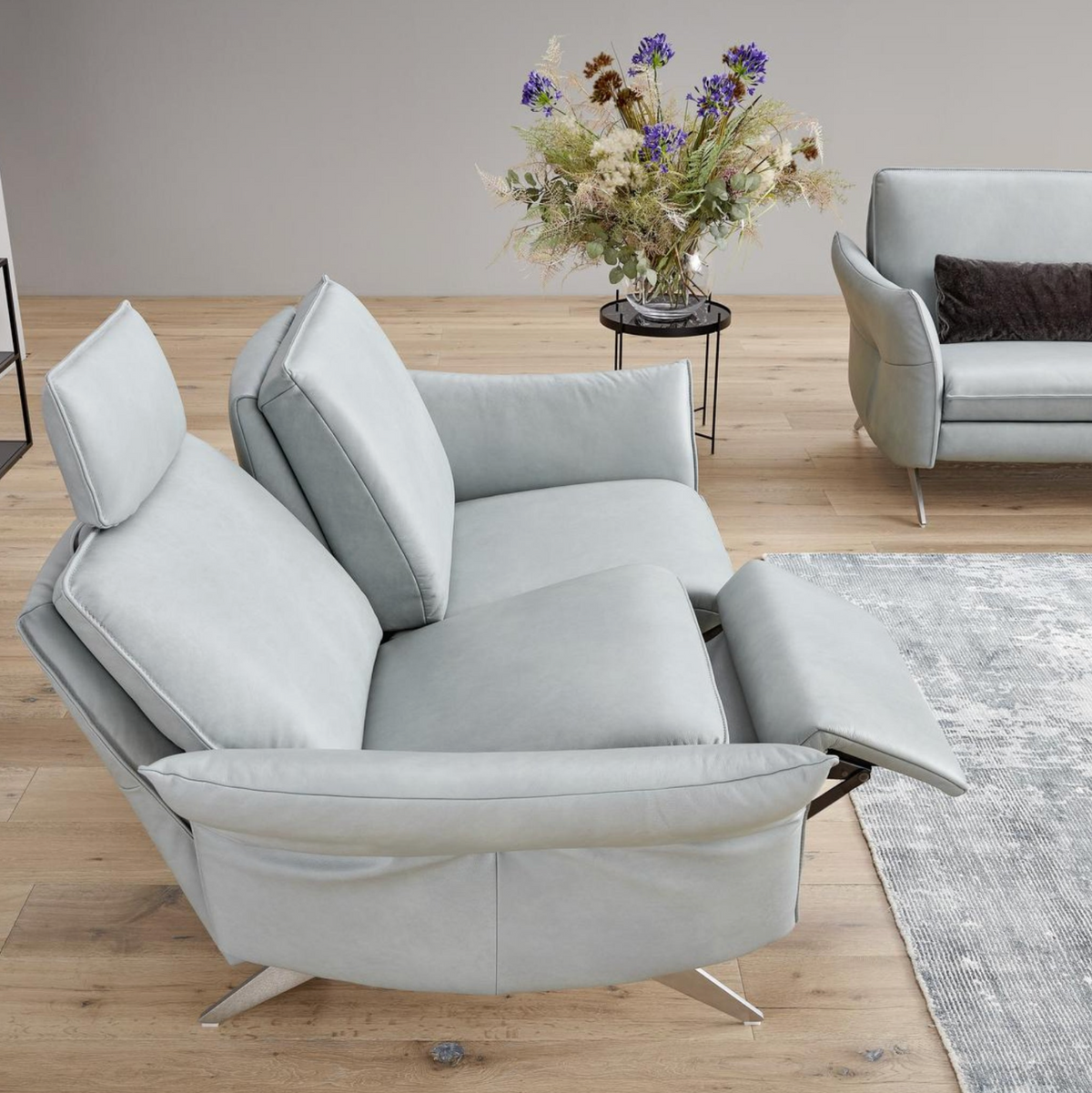 Siegfried Large Love Seat Manual Reclining Sofa – HomePlace Siegfried Large Love Seat Manual Reclining Sofa – HomePlace